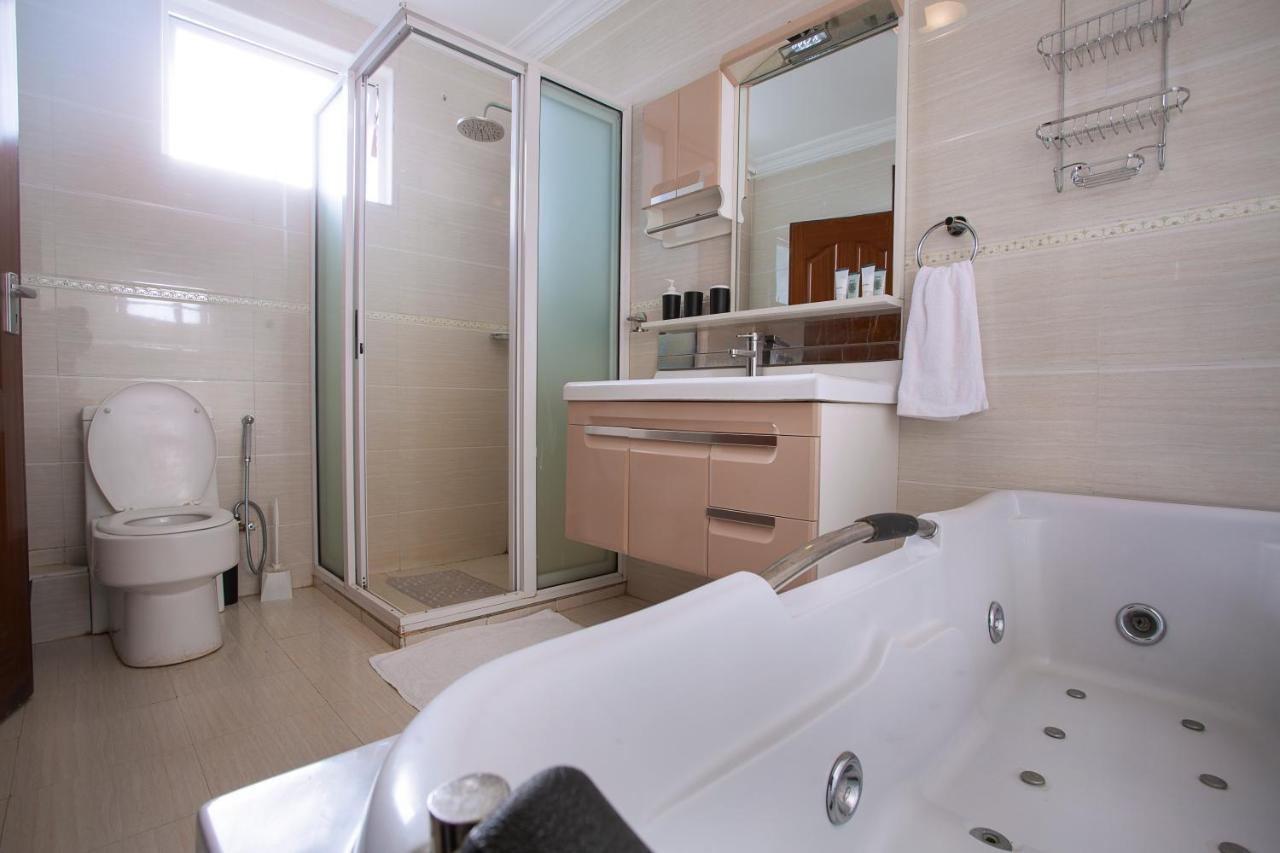 Luxel Suites By Homes By Della ナイロビ エクステリア 写真